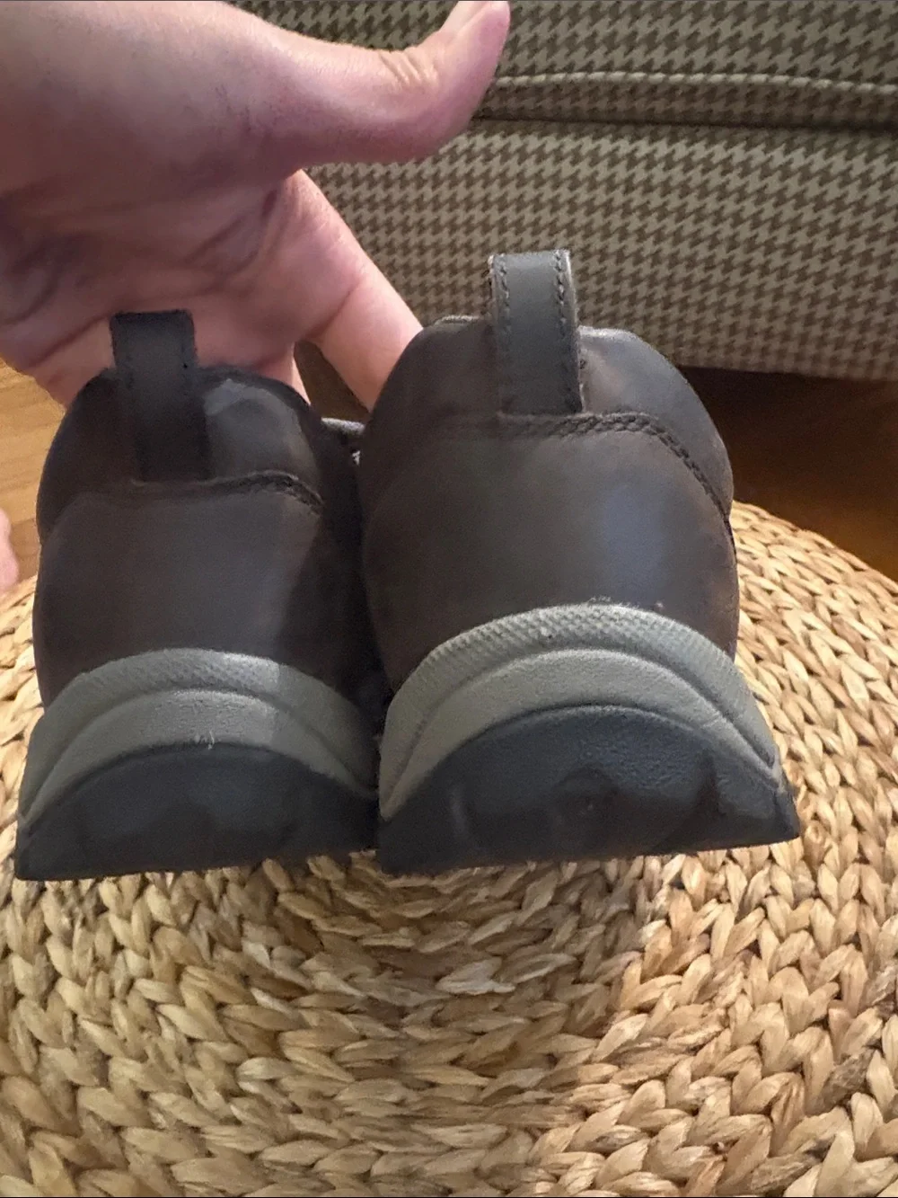 Duluth Trading Co Brown Leather Slip-On Chukka Boots